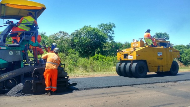Obras no asfalto rodovia EGR Raphael Nunes