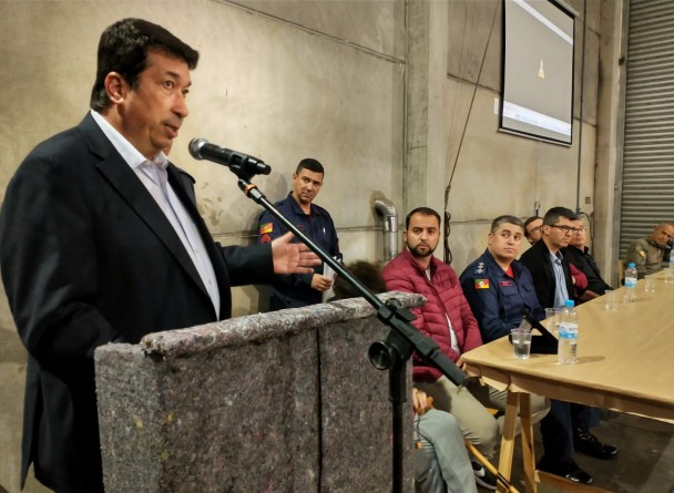 Presidente Vanacoe entrega caminhão bombeiros São Francisco de Paula