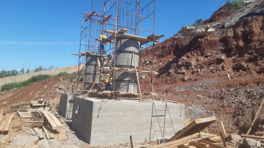 Construção dos pilares ponte ERS 130 2