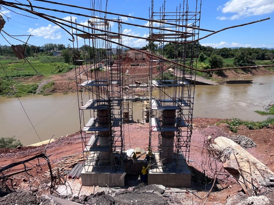 Construção dos pilares engloba importante etapa da obra