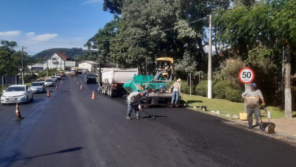 A atuação das equipes podem ocasionar bloqueios de faixas ou retenção sinalizada.