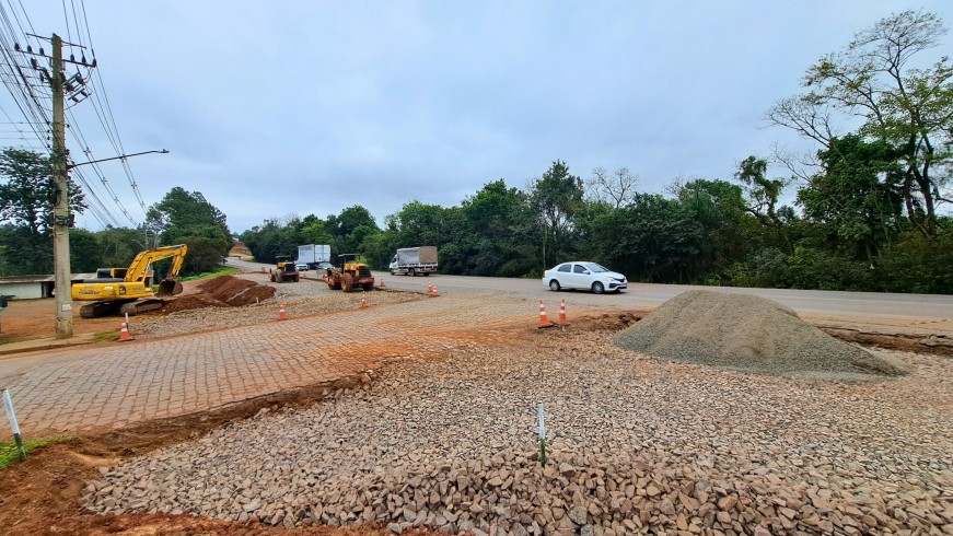 EGR inicia obras de nova interse&ccedil;&atilde;o na ERS-453, em Estrela