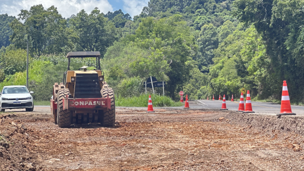 EGR intensifica trabalhos e mant&eacute;m 19 frentes de atua&ccedil;&atilde;o em rodovias do Estado