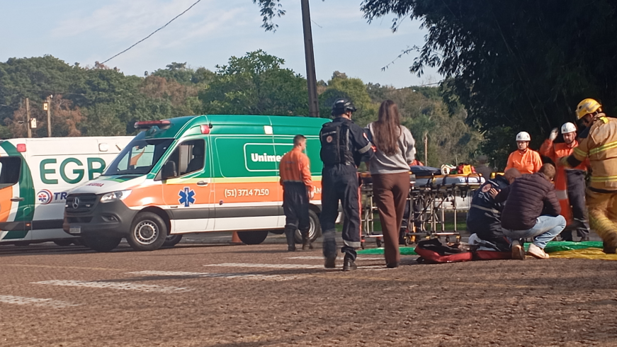 Simulado de acidente mobiliza for&ccedil;as de seguran&ccedil;a e refor&ccedil;a integra&ccedil;&atilde;o entre institui&ccedil;&otilde;es em Lajeado