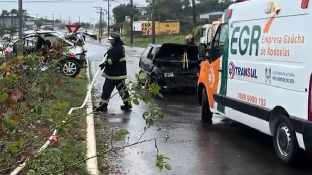 EGR participa de simulado com m&uacute;ltiplas v&iacute;timas na ERS 239 em a&ccedil;&atilde;o do Maio Amarelo